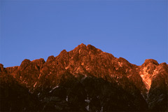 Winter sunshine on the Aonach Eagach.