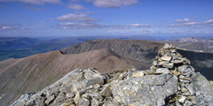 Càrn Mòr Dearg and Aonach Mòr.