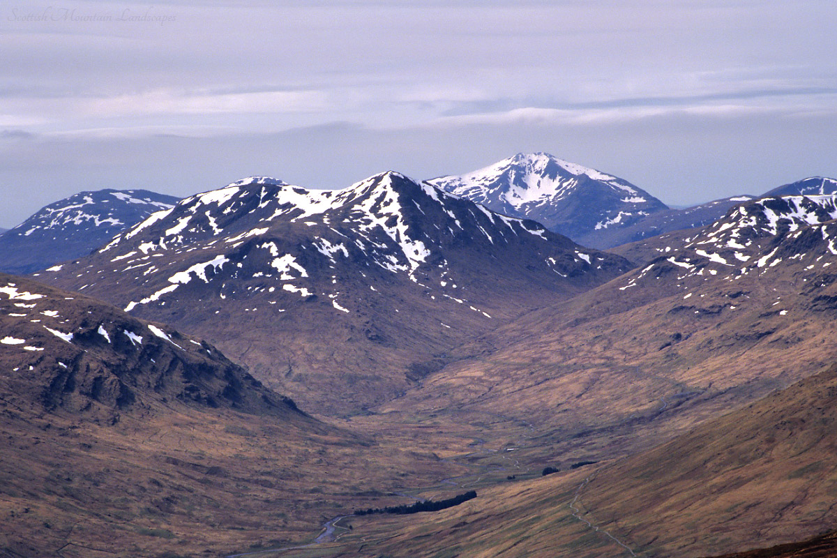 Ben Challum and Ben Lui, from the summit of Meall Ghaordaidh. Ben Challum and Ben Lui, from the summit of Meall Ghaordaidh.